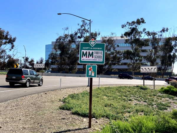MM Traffic School 163 N Friars Road off-ramp sign